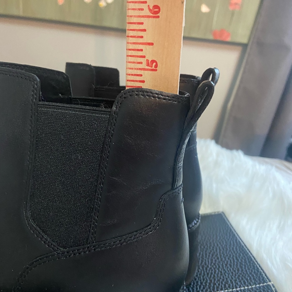 Cole Haan Zerogrand City Wedge waterproof Chelsea Black Ankle Booties Sz 8.5 - Picture 5 of 8